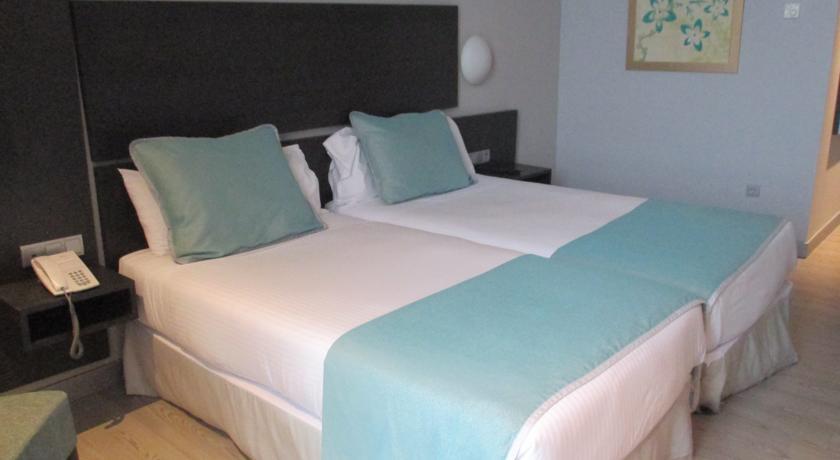 Hotel Ciudad De Ponferrada, Ascend Hotel Collection Dış mekan fotoğraf
