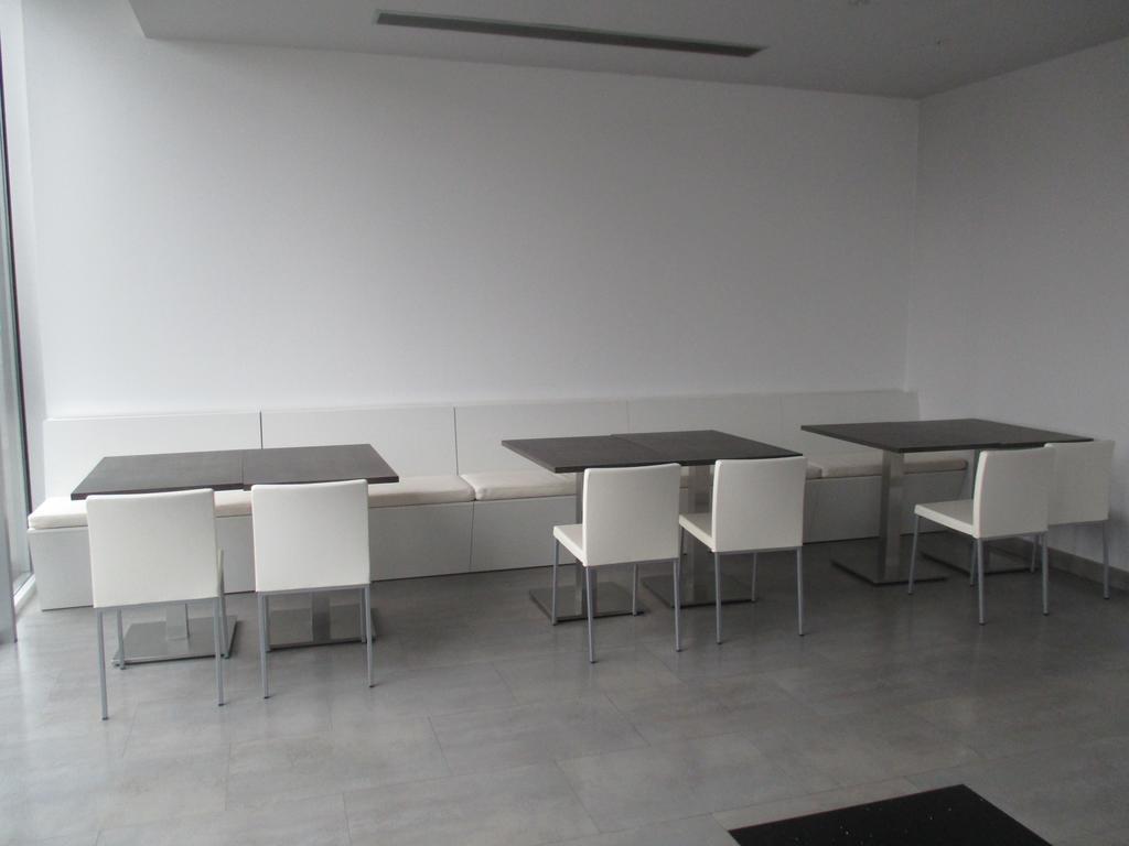 Hotel Ciudad De Ponferrada, Ascend Hotel Collection Dış mekan fotoğraf