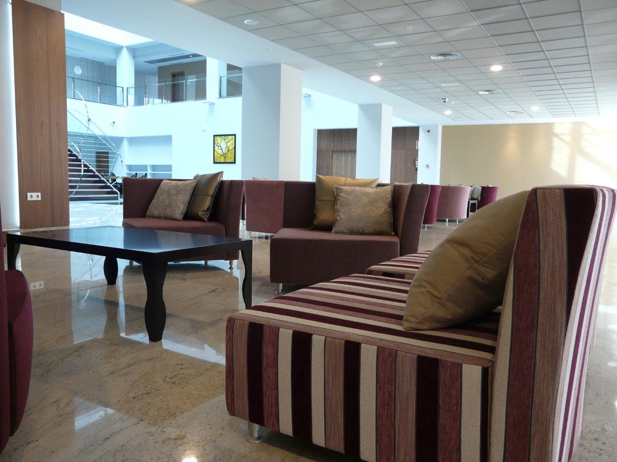 Hotel Ciudad De Ponferrada, Ascend Hotel Collection Dış mekan fotoğraf